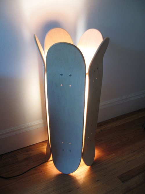 skate_lamp_sm.jpg